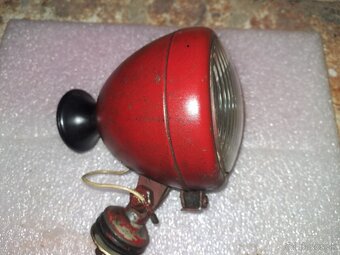 Svetlo ARO,GAZ UAZ - 2