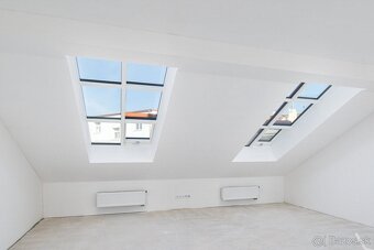 Prodej unikátního bytu 3+kk s balkonem, Praha 7, Bubeneč - 2