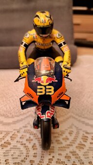 Ktm binder motogp 1/12 - 2