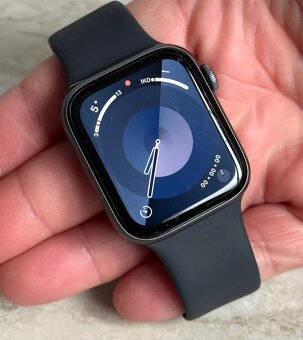 Apple Watch 7 45mm - 2