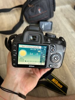 Nikon D3100 - 2