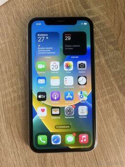 Predám iPhone 11 64gb - 2