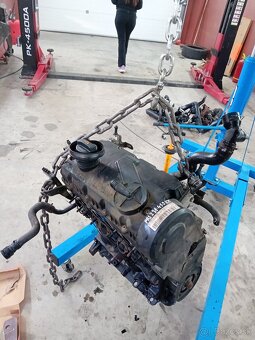 Predám hlavu motora BXE - 2