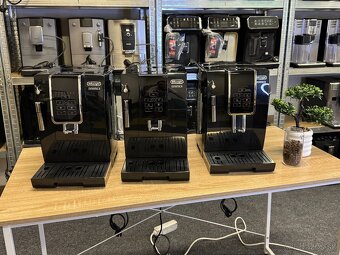 Kávovar DeLonghi Dinamica ECAM358.15.B - 2
