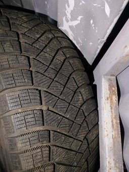 ❄️4ks alu disky orig. Dezent 5x108 R18 pneu 235/60 8mm - 2