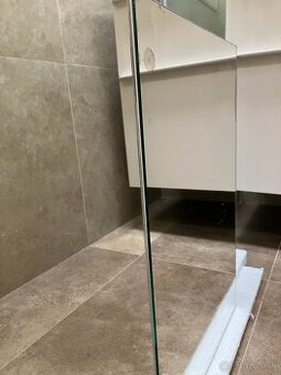 Zrkadlová skrinka do kúpeľne - 2