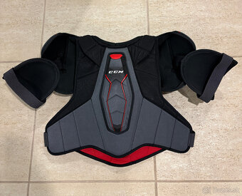 Predám hokejovú výstroj CCM ramená, lakte, nohavice, holene - 2