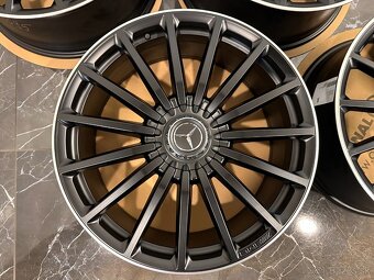 original kolesa Mercedes GLA45 R21 A2474012200 - 2