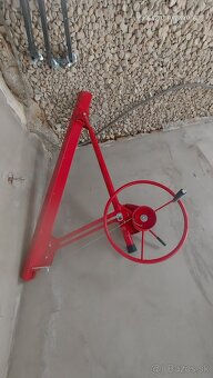 Zdvihák na sadrokartón - 2