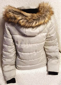 Zimná bunda s kapucňou New Yorker  - veľkosť M - 2