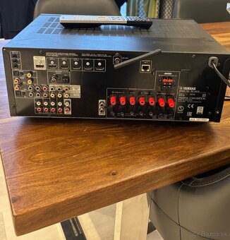 Yamaha RX-V679 zosilňovač - 2