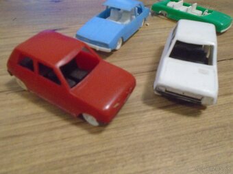 Staré hračky  Autička Smer - 2
