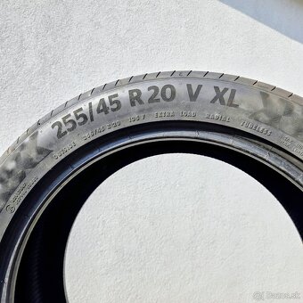 Continental 255/45 R20 - 2