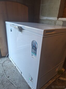 Predám truhlicovy mraziak - 2