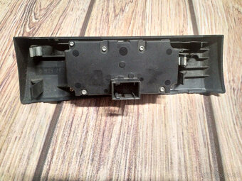 Vypinac svetiel BMW E60 E61 - 2