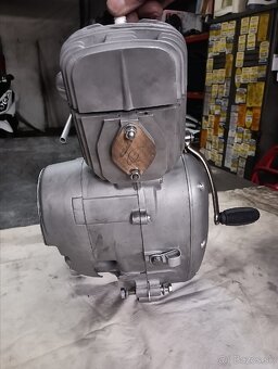 Predam motor Jawa 20/21/23, Jawa 555 - 2