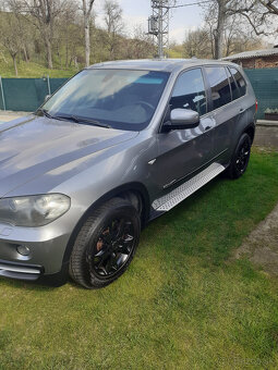 Predám BMW X5 E70 3.0d R6 v zachovalom stave - 2