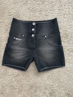 Rôzne druhy Freddy Jeans, čísla S a M - nové - 2