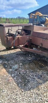 Lis na hranate baliky new holland - 2