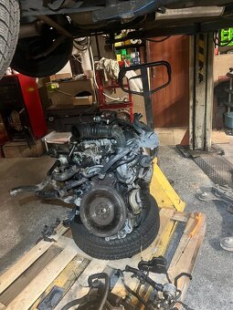 Motor 1,8 T 132kw RS - 2