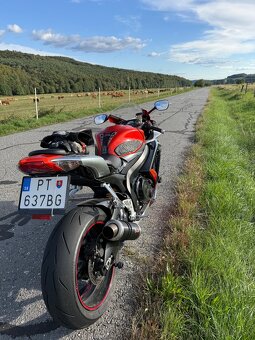 Suzuki Gsxr 600 K8 - 2