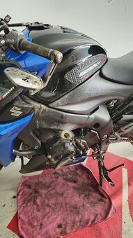 Suzuki GSX-S 1000 - 2
