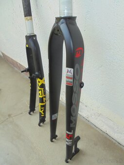Pevne Vidlice MTB 29 er. + 26 er.na "V" Brzdy. - 2