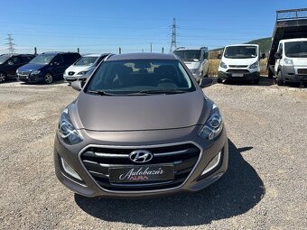 Hyundai i30 CW 1.6i CRDi VGT Family - 2