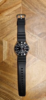 Casio MDV-107 - 2