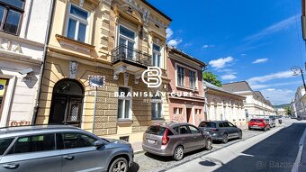 NA PREDAJ HISTORICKÁ BUDOVA V CENTRE MESTA - 2