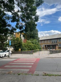 Rezervované: 2 izb. byt s balkónom na ul. Nám. Ľ. Štúra - B. - 2