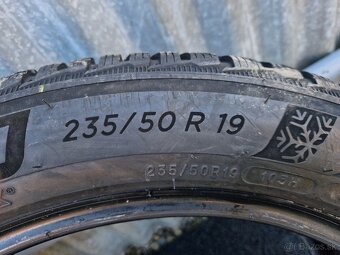 235/50 R19 Michelin Pilot Alpin 5 Zimne demo - 2