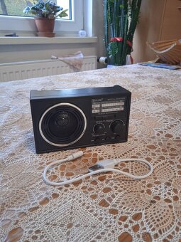 Predám - rádio na solárny panel - 2