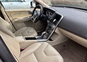 Volvo XC 60 D5 158kW ,Panorama, Webasto 4x4 - 2