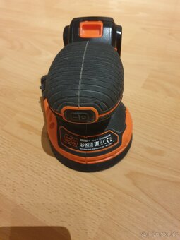 Excentrická brúska Black and Decker - 2