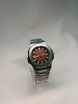 Seiko mod nautilus red - 2