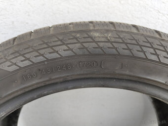 Predám 4 kusy použitých zimných pneumatík 235/45 R18 - 2