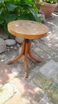 Thonet klavírna stolička 80eur - 2