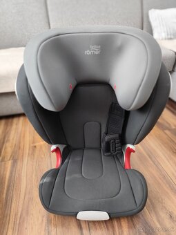 Autosedačka Britax Romer isofix Poprad - 2