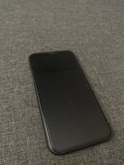iPhone 11 128GB - 2