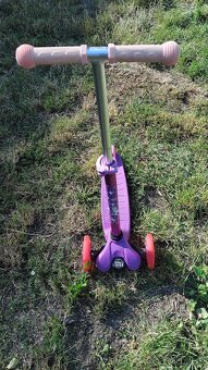 Detská kolobežka s LED kolieskami - 2