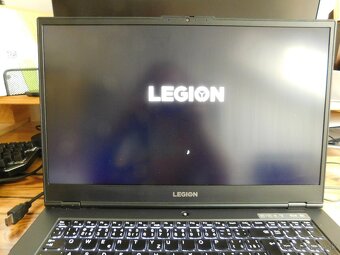Lenovo Legion 5 17IMH05H - 2