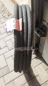 28" PLÁŠTE. - 2