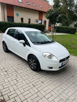 Fiat grande punto - 2