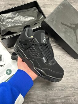 AIR JORDAN 4 RETRO BLACK CAT tenisky - 2