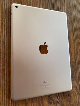 iPad 9. generácie s príslušenstvom - 2