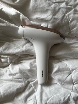 Philips Lumea IPL 7000 - 2