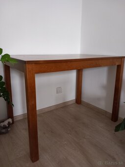 Jedálenský stol - 2