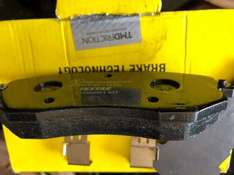 SUBARU PREDNE BRZDOVE PLATNICKY - 2