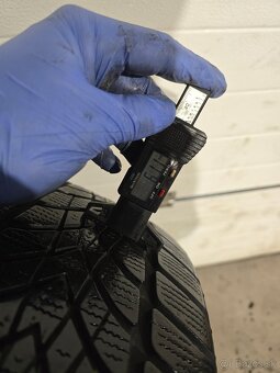 Zimné Pneu Dunlop 205/55 R16 - 2